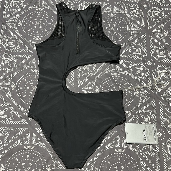 NWT LORNA JANE Talyah Active Bodysuit BLACK - Picture 4 of 6